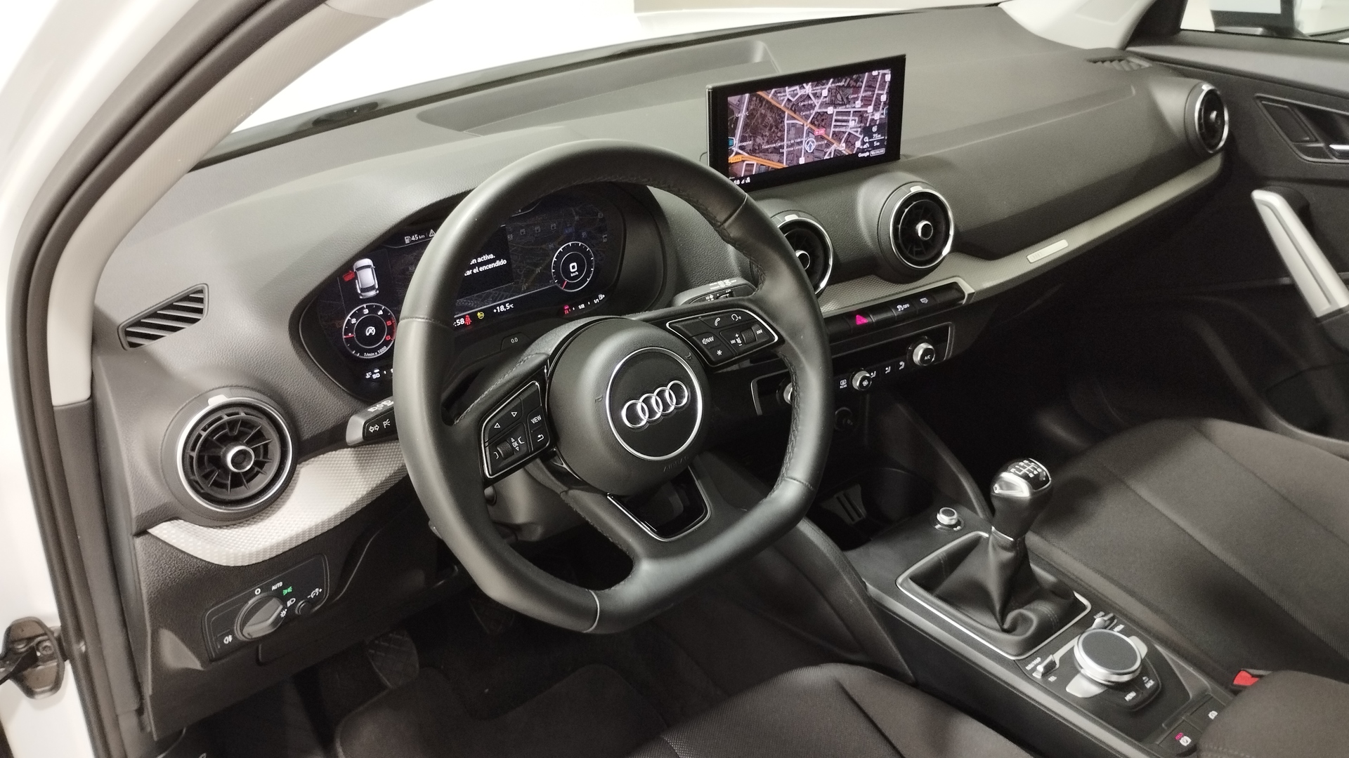 Foto Audi Q2 25