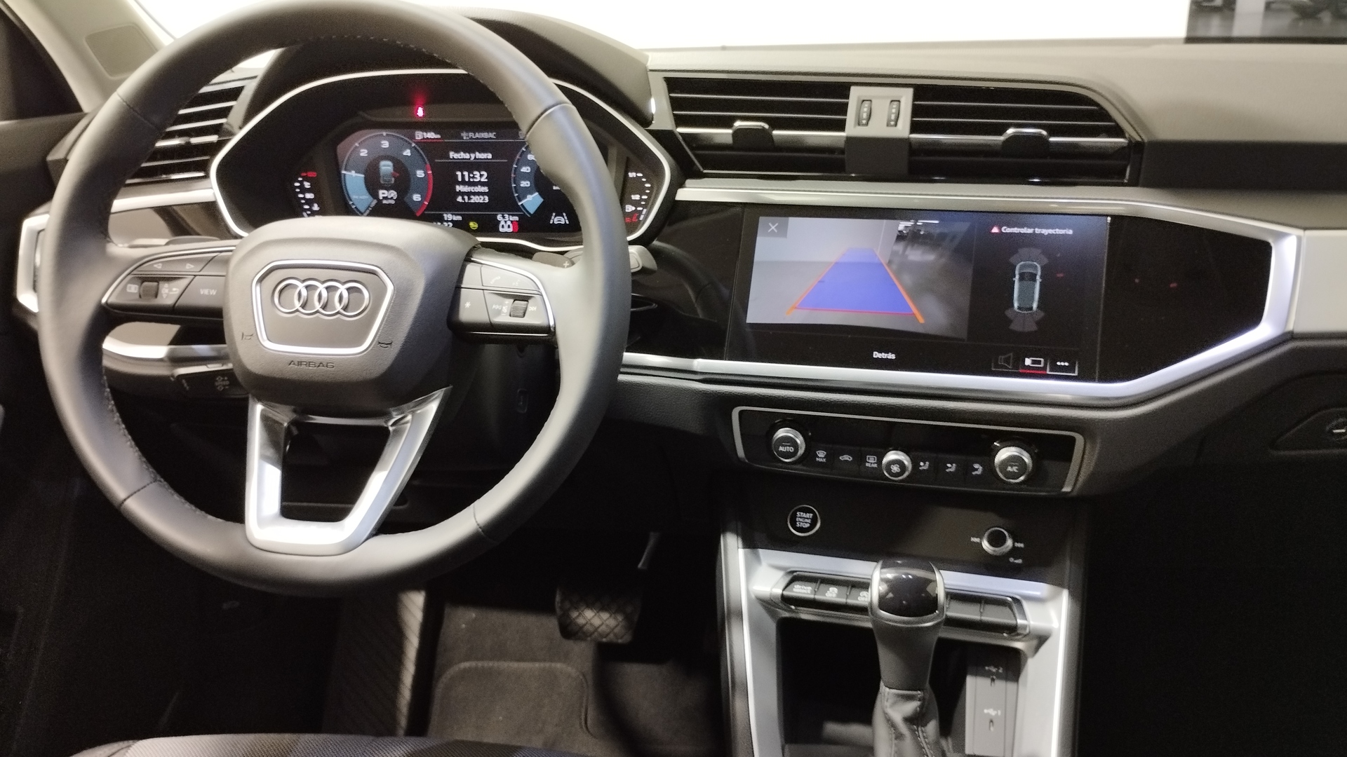 Foto Audi Q3 24