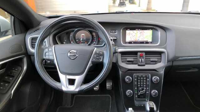 Foto Volvo V40 Cross Country 13