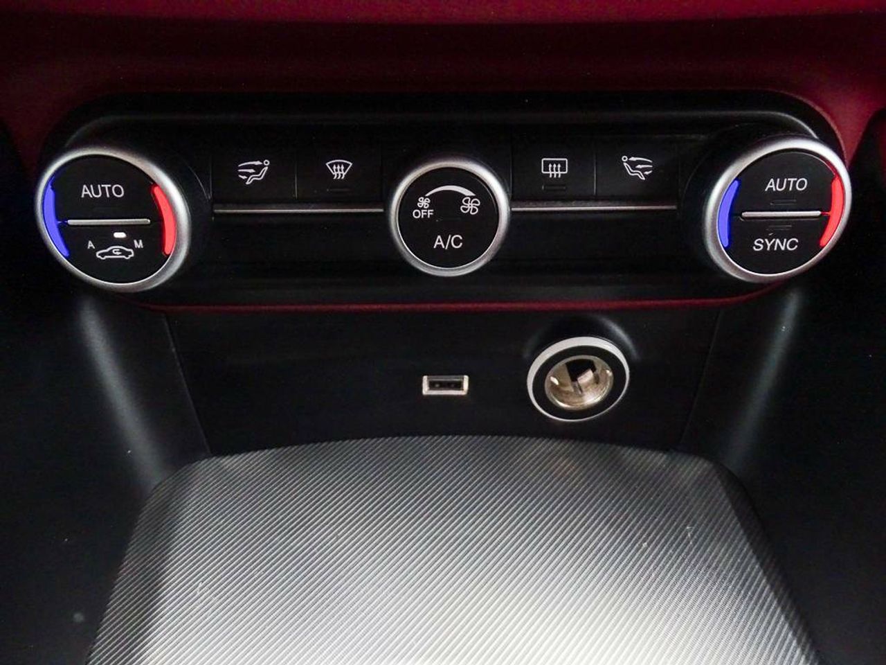 Foto Alfa Romeo Stelvio 21