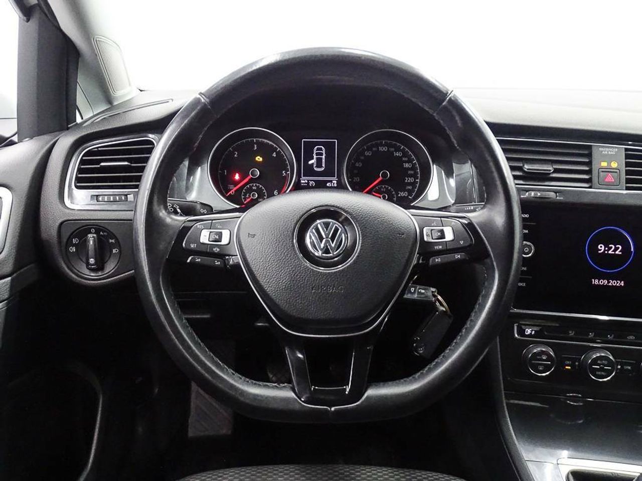 Foto Volkswagen Golf 24