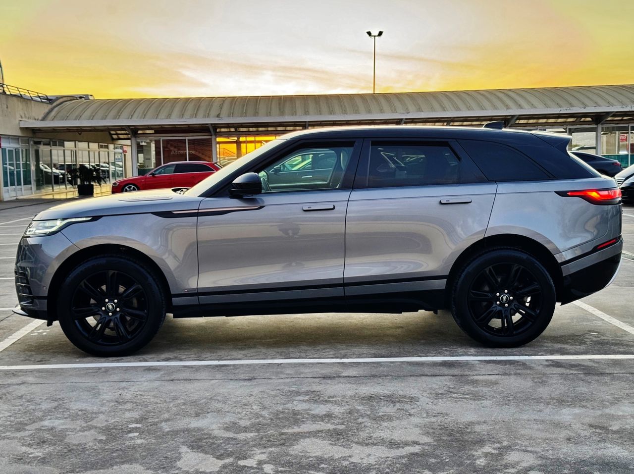 Foto Land-Rover Range Rover Velar 9