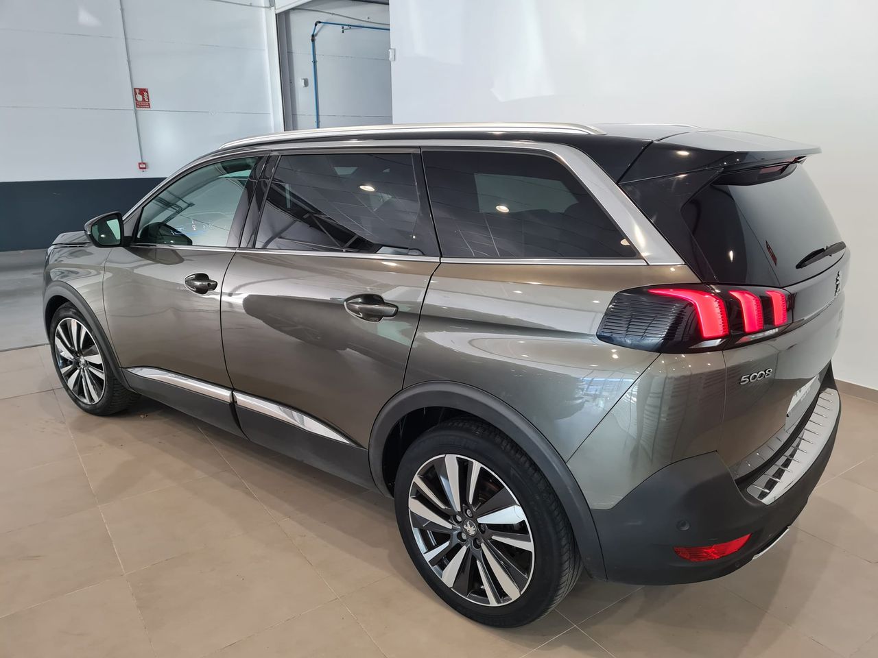 Foto Peugeot 5008 4