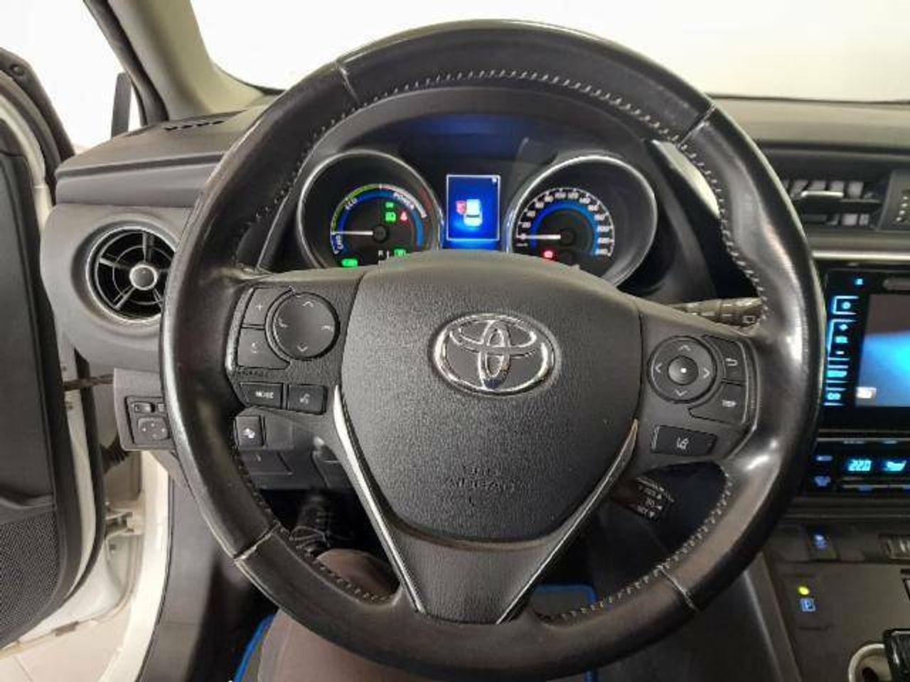 Foto Toyota Auris 9