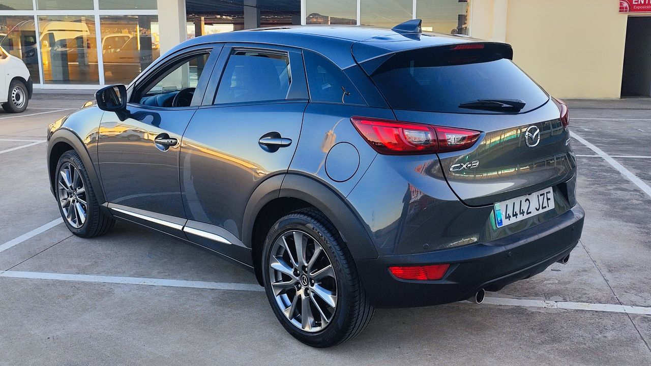 Foto Mazda CX-3 4