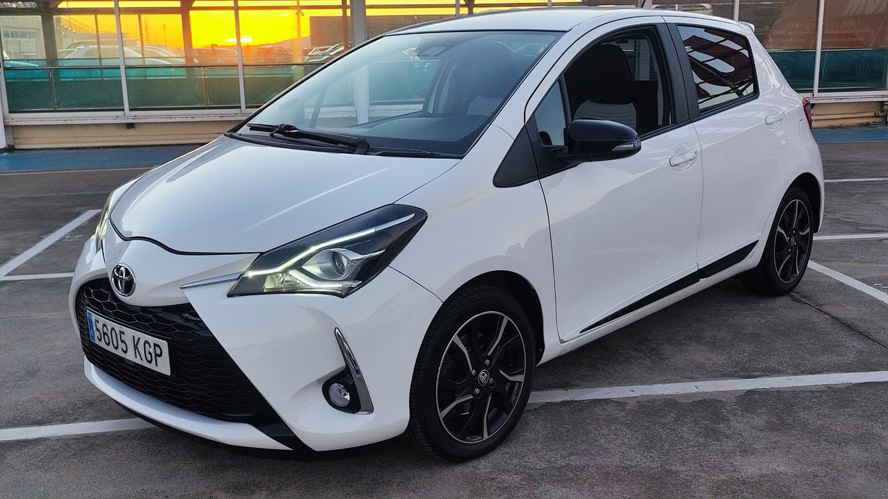 Foto Toyota Yaris 1