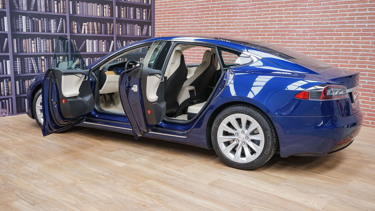 Foto Tesla Model  S 20