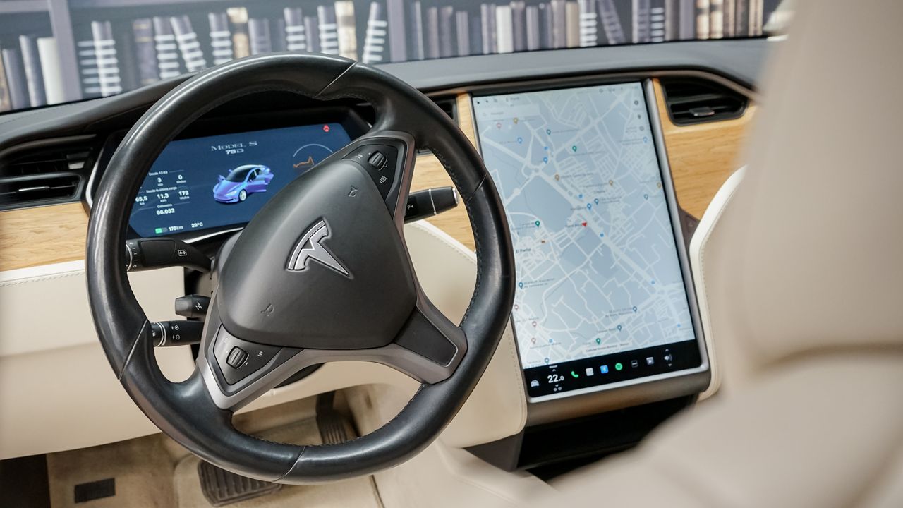 Foto Tesla Model  S 33