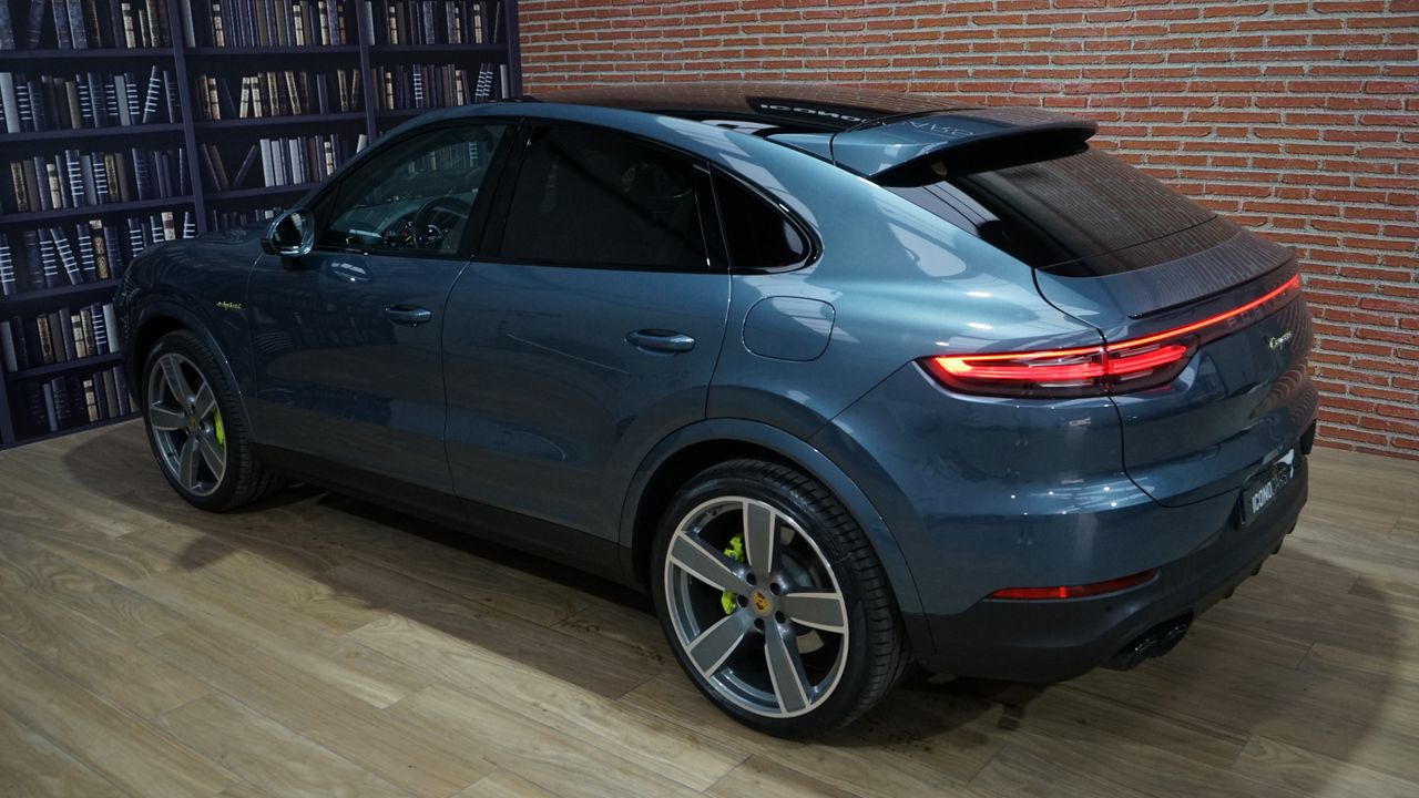 Foto Porsche Cayenne Coupe 8