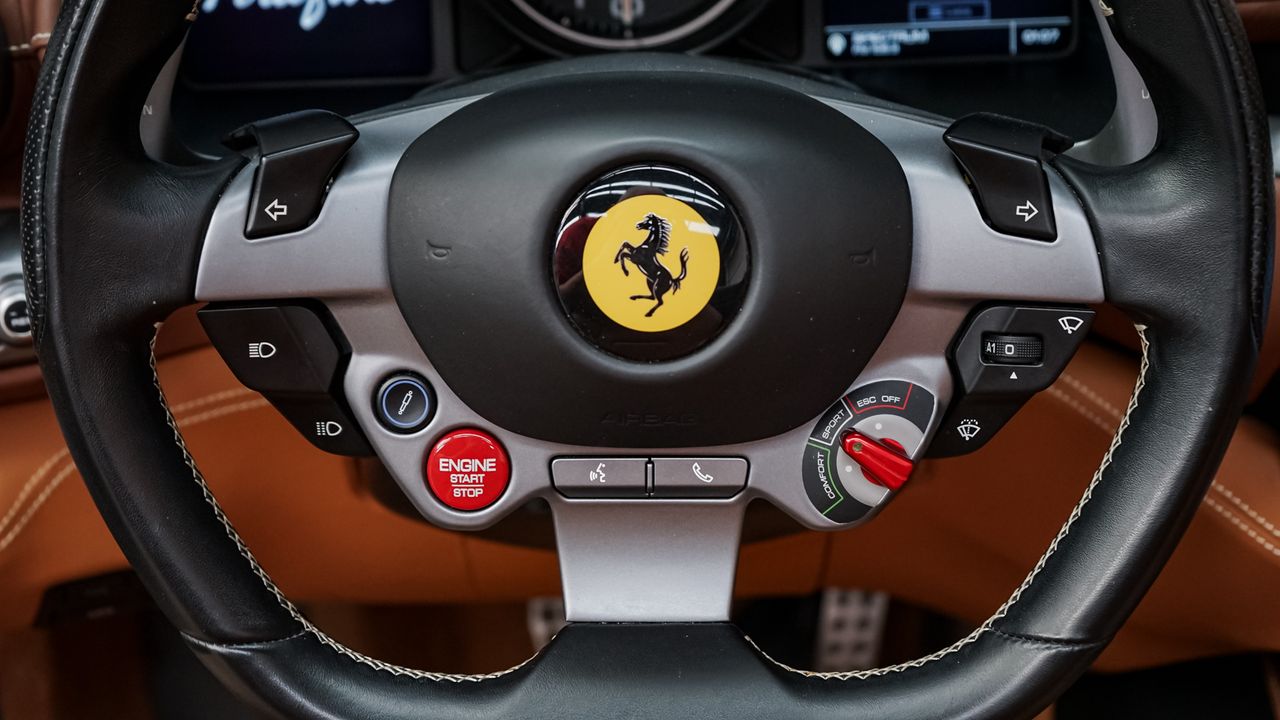 Foto Ferrari Portofino 40