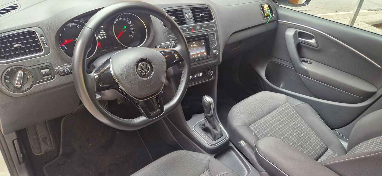 Foto Volkswagen Polo 9