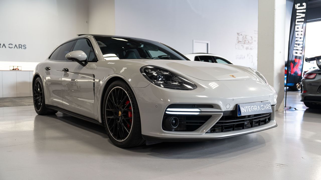 Foto Porsche Panamera 8