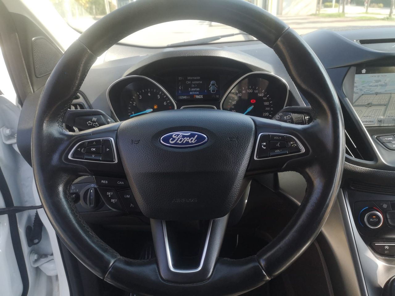 Foto Ford Kuga 25