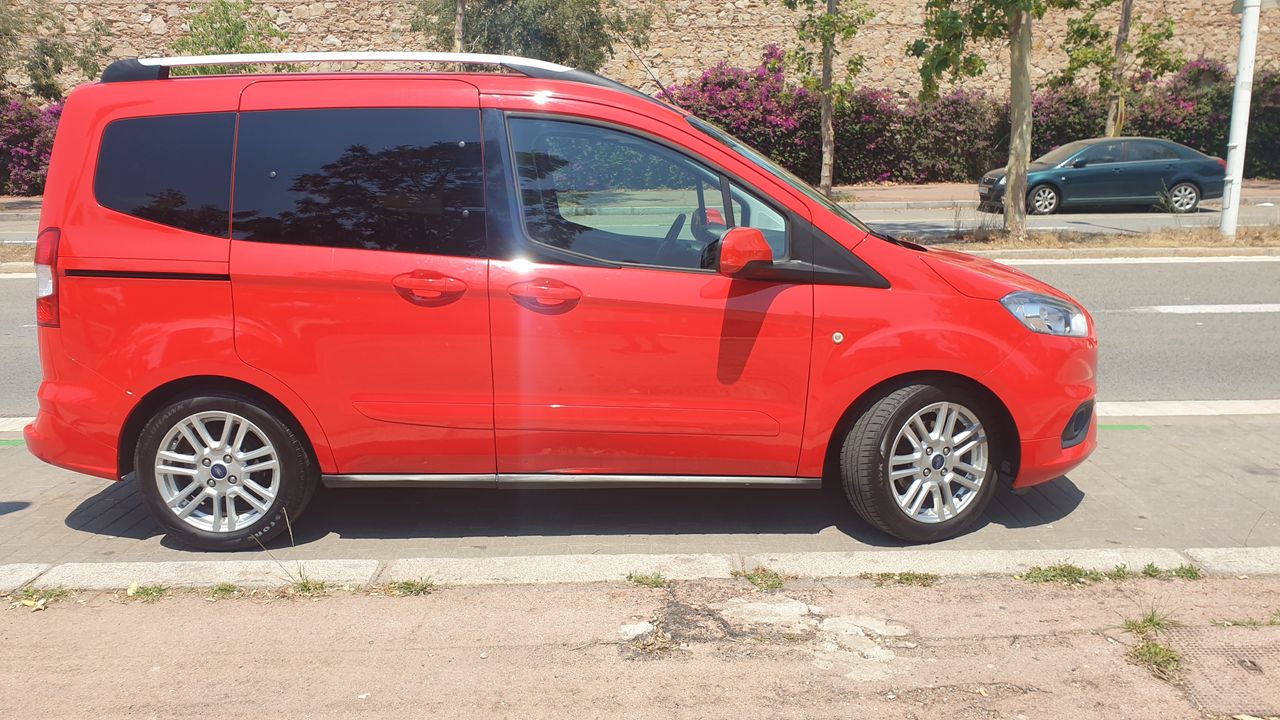 Foto Ford Tourneo Courier 5