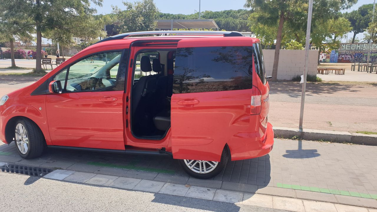 Foto Ford Tourneo Courier 12