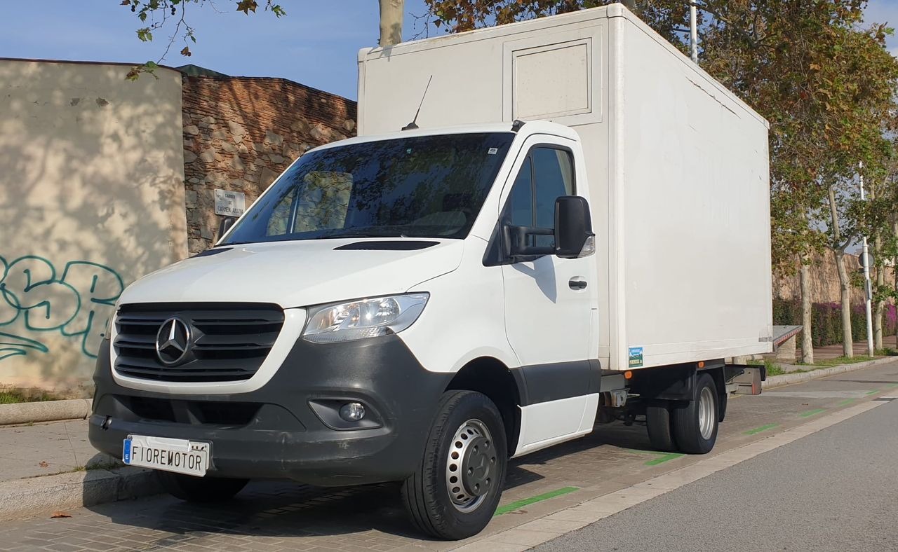 Foto Mercedes-Benz Sprinter 9