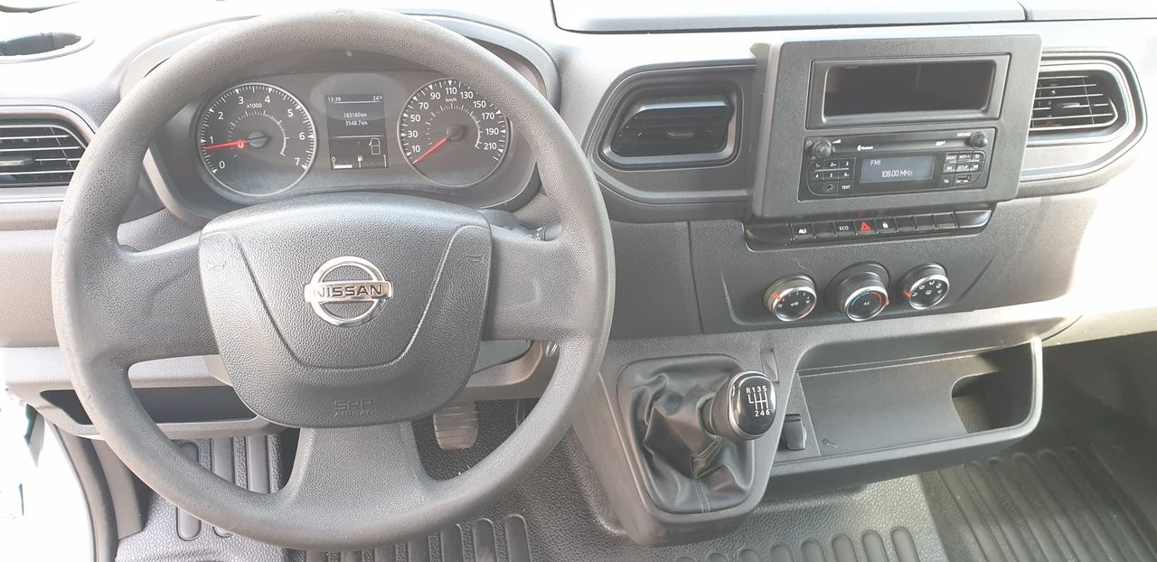 Foto Nissan NV400 5