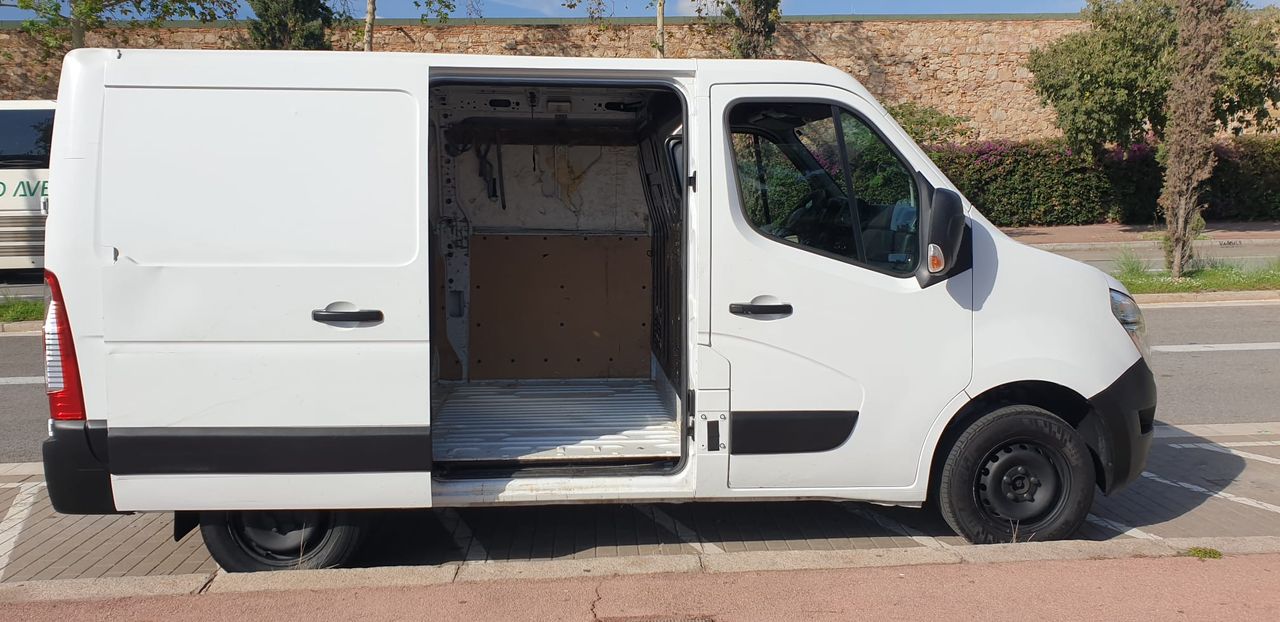 Foto Nissan NV400 12