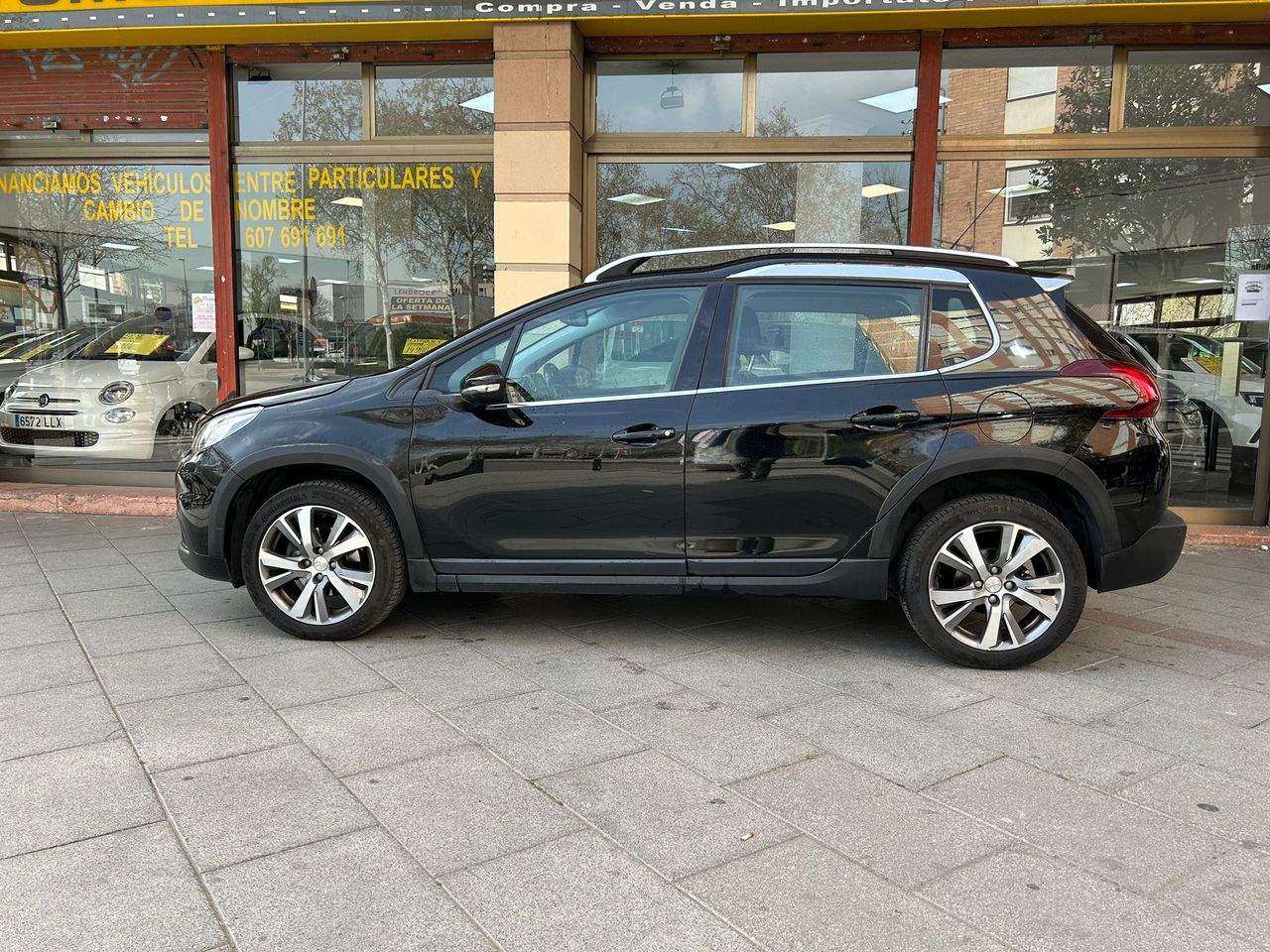 Foto Peugeot 2008 1