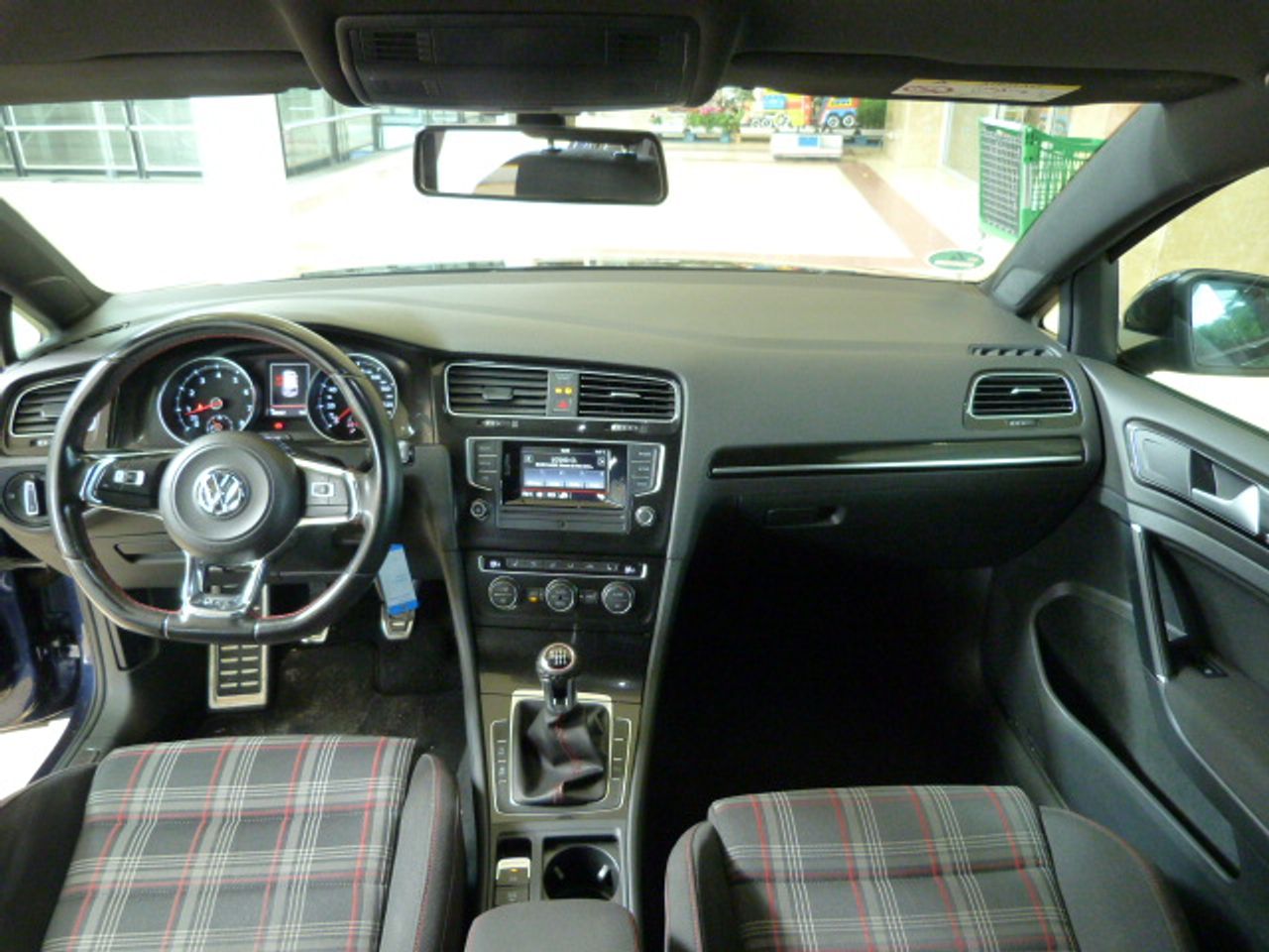 Foto Volkswagen Golf 43