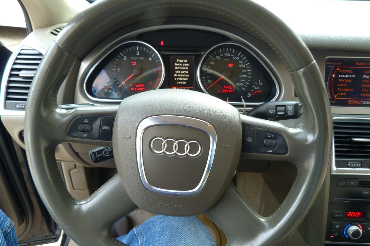 Foto Audi Q7 38