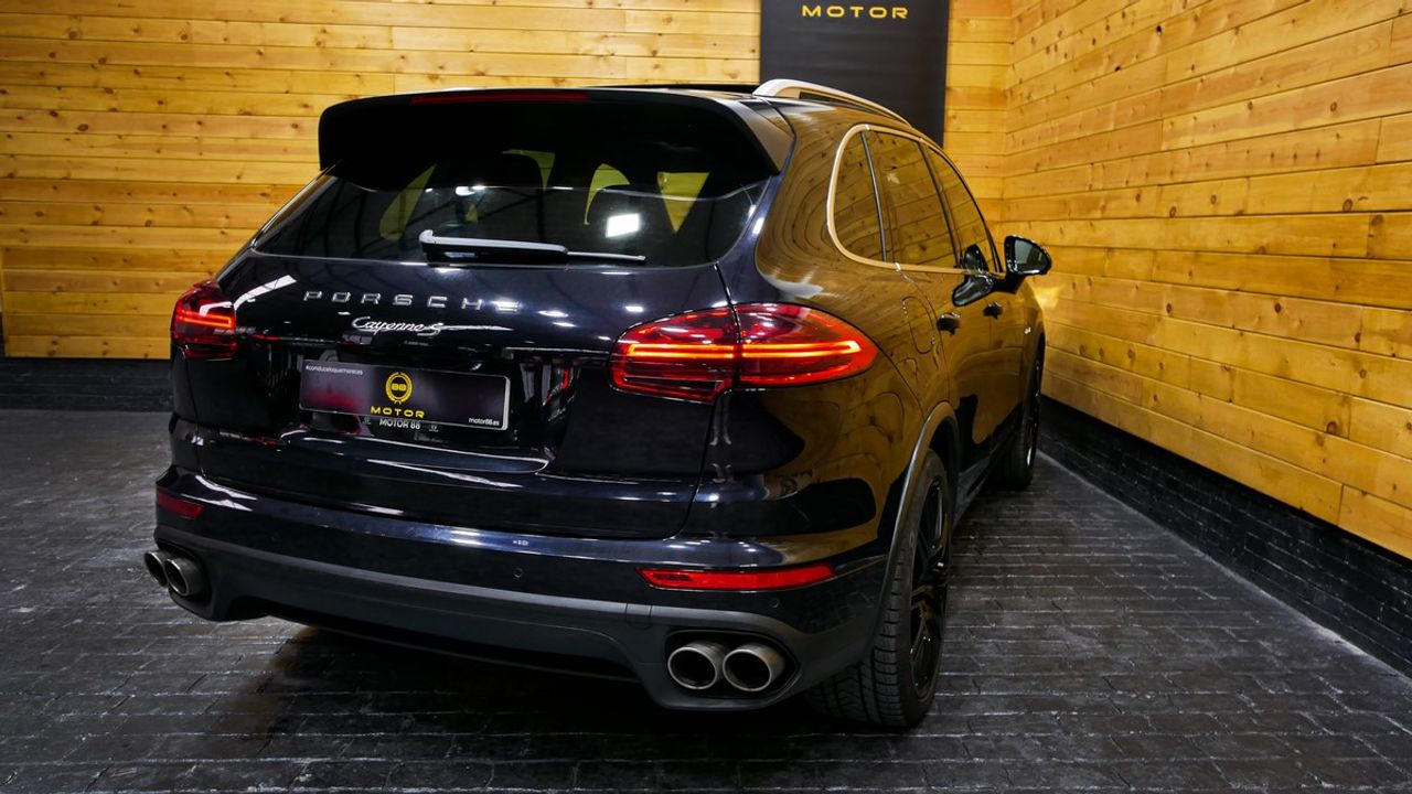 Foto Porsche Cayenne 3