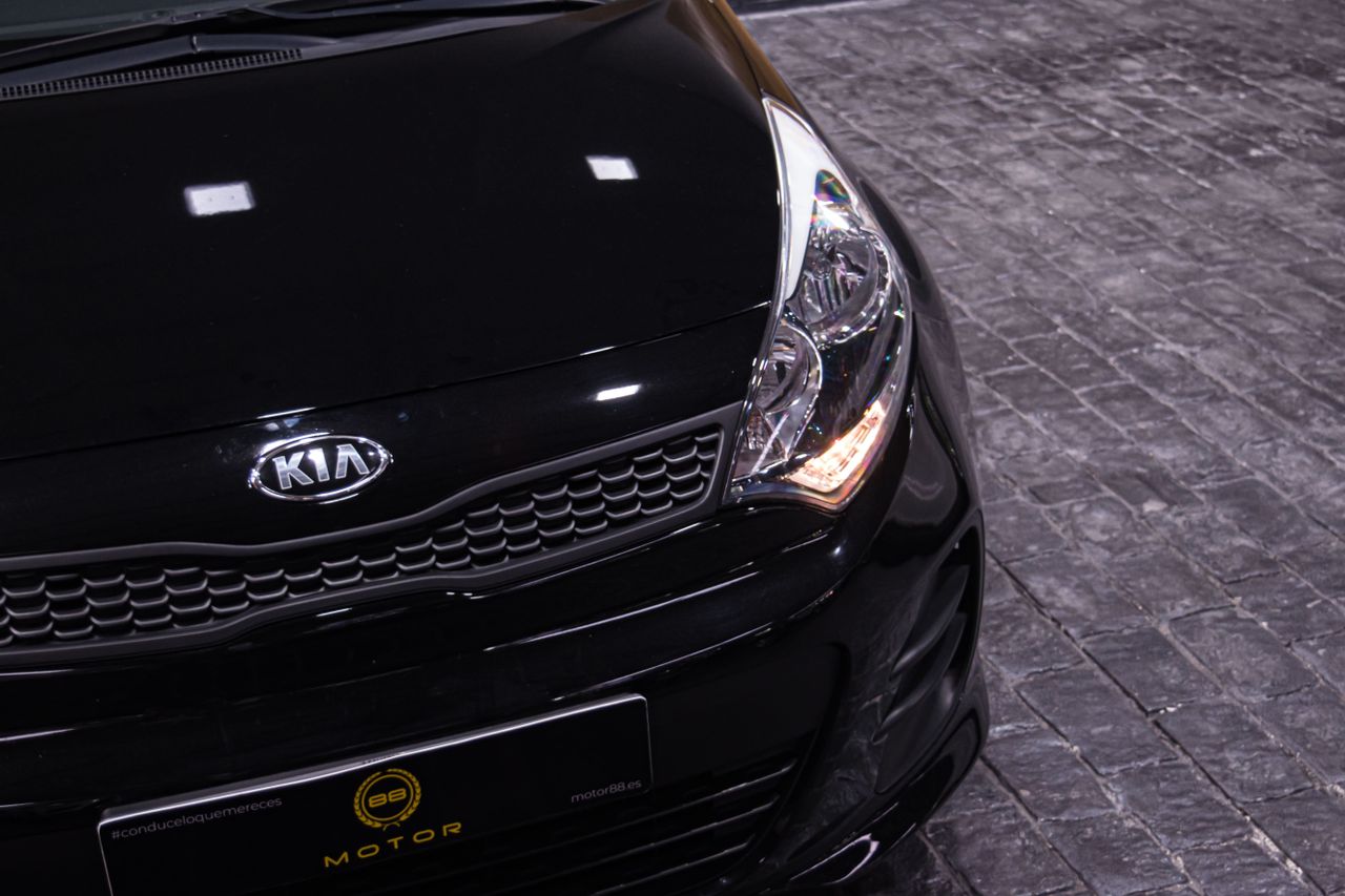 Foto Kia Rio 12