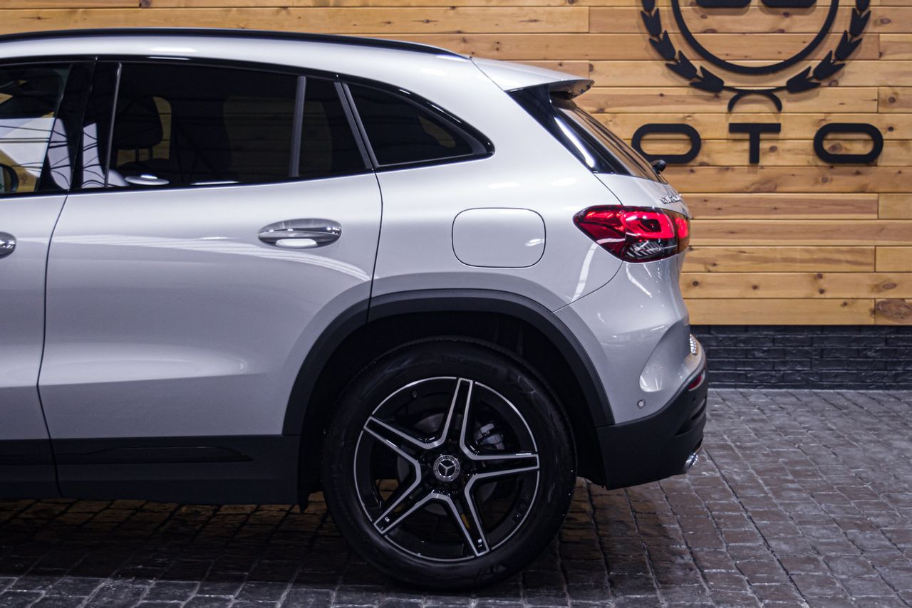 Foto Mercedes-Benz Clase GLA 10