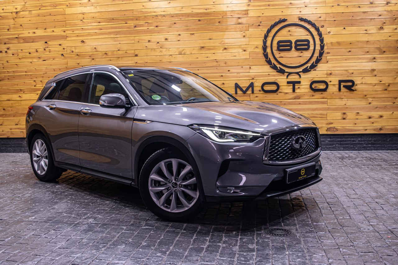 Foto Infiniti QX50 1