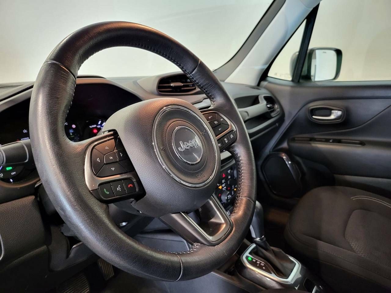 Foto Jeep Renegade 32