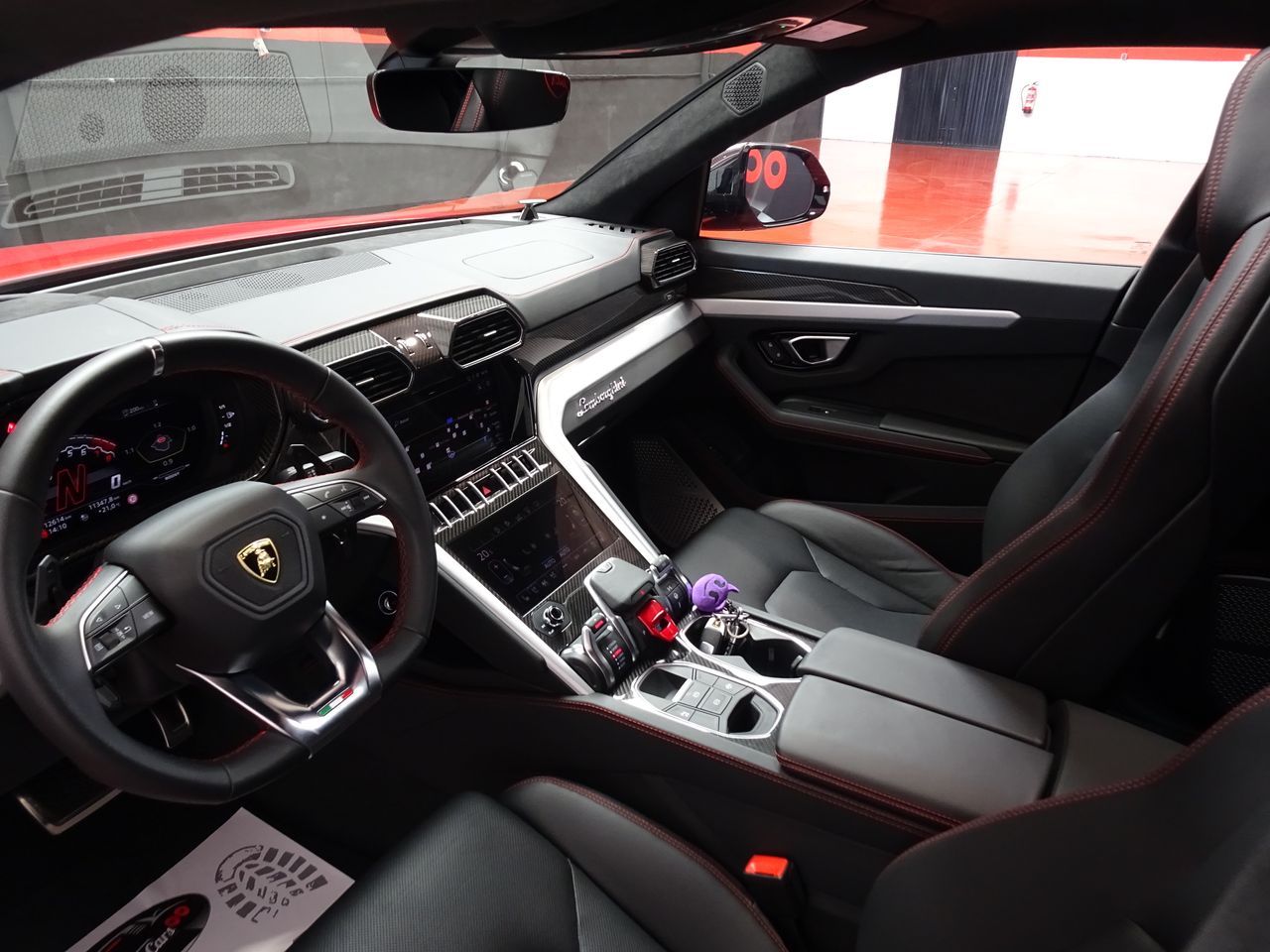 Foto Lamborghini Urus 16