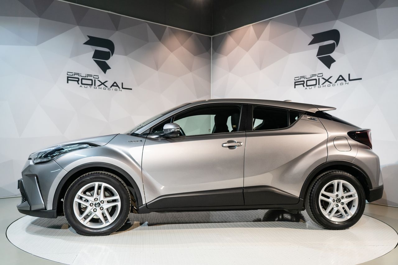 Foto Toyota C-HR 2