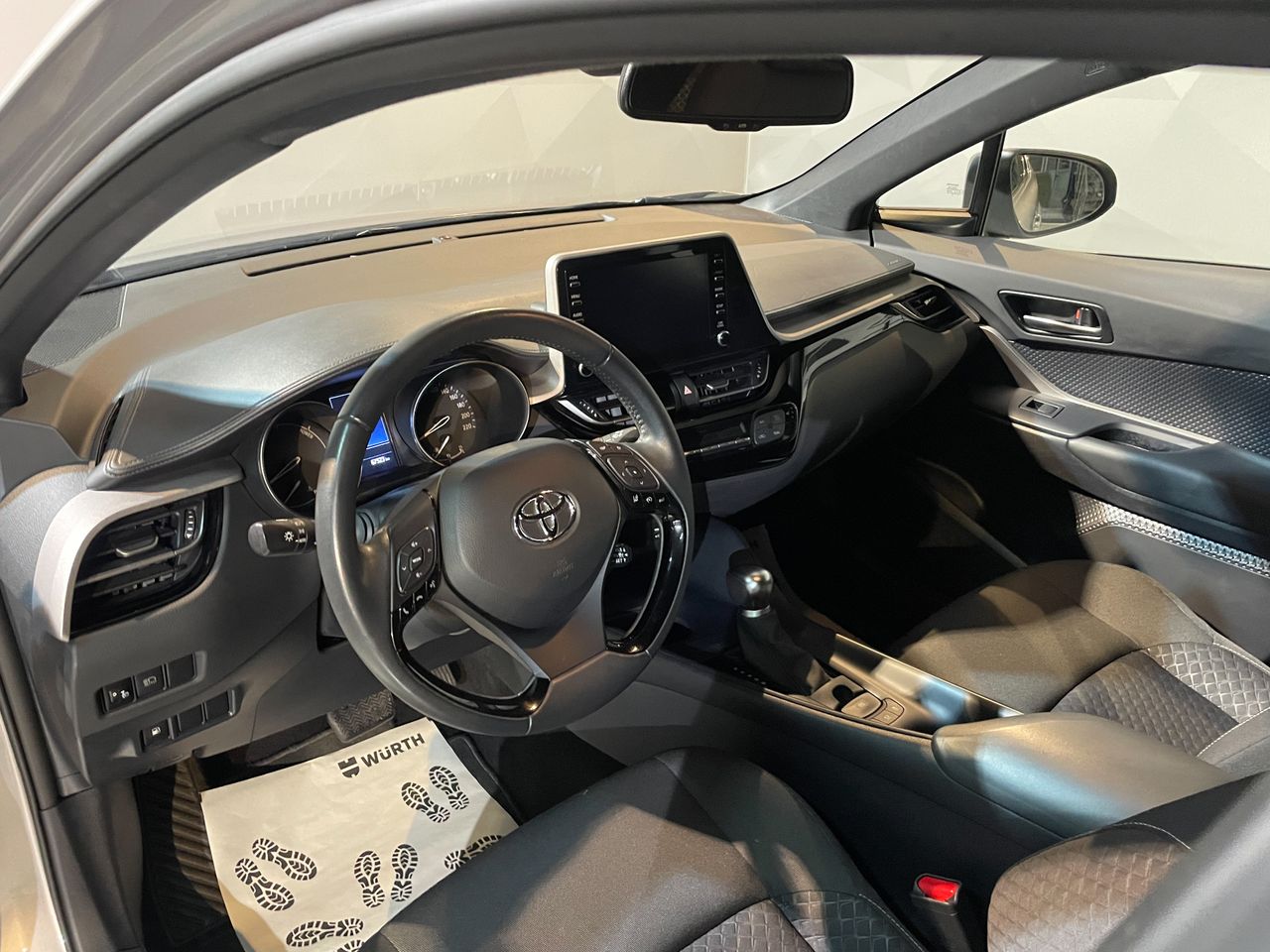 Foto Toyota C-HR 25