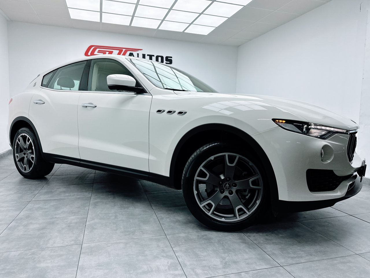 Foto Maserati Levante 26