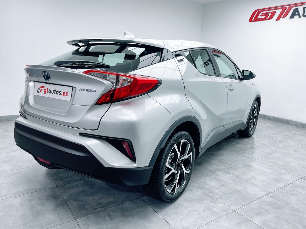 Foto Toyota C-HR 7