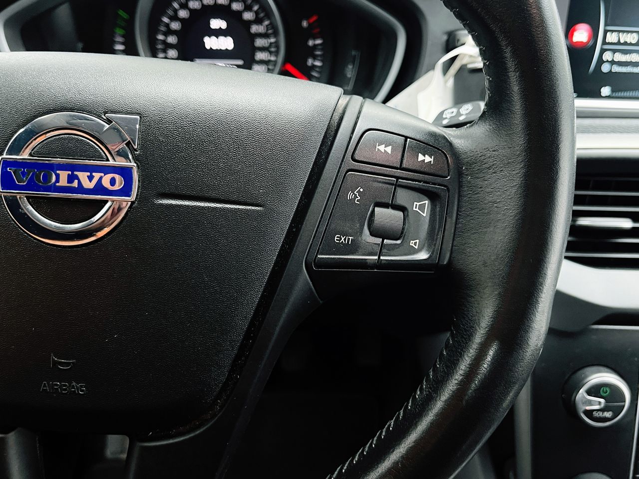 Foto Volvo V40 9