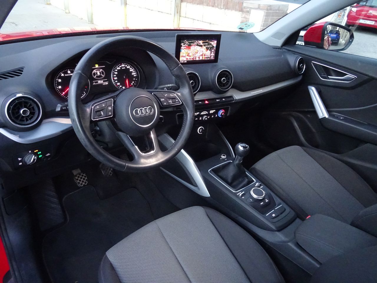 Foto Audi Q2 11