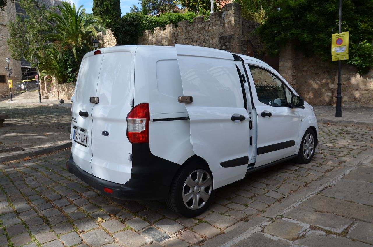 Foto Ford Transit  Courier 9