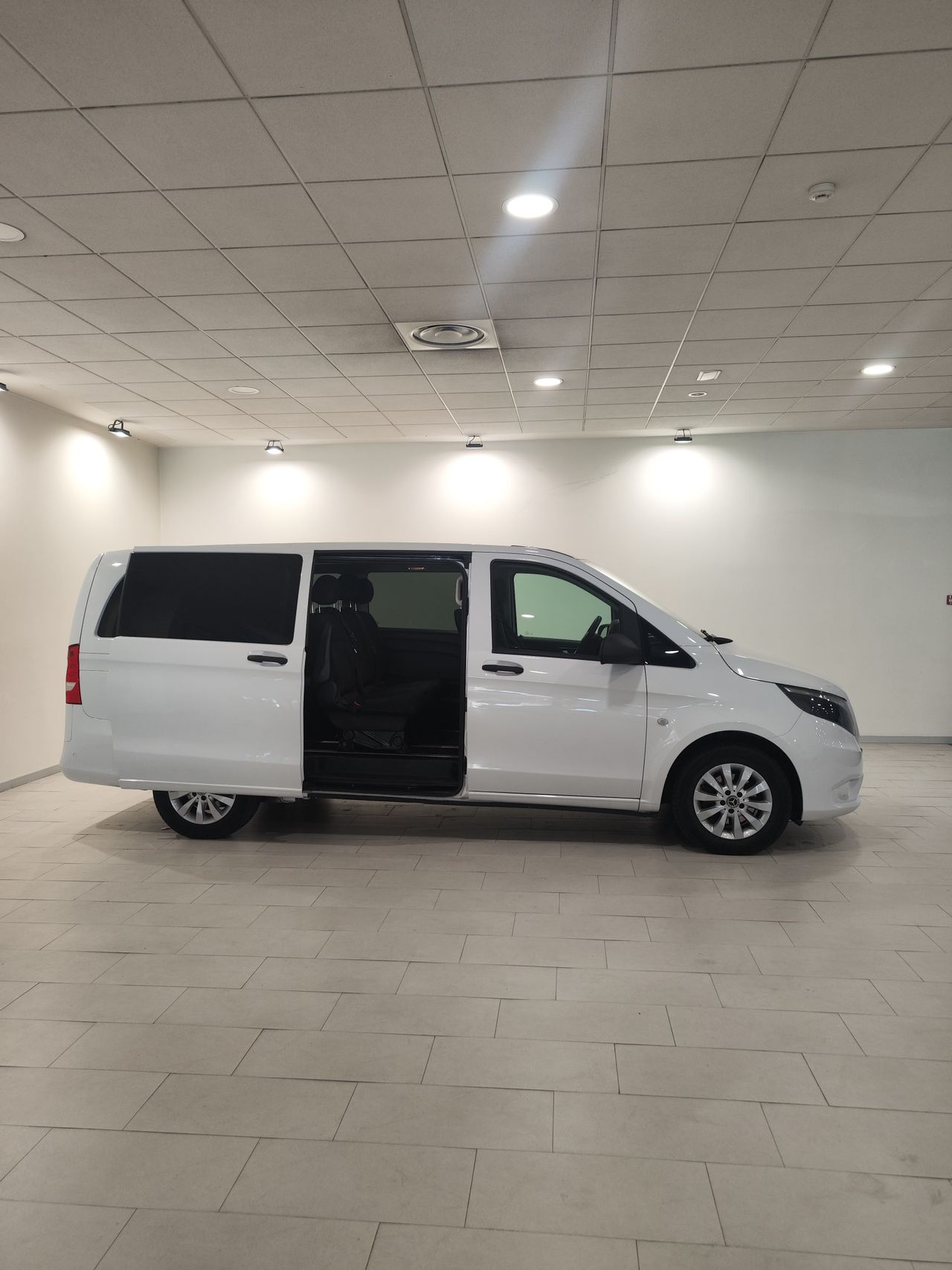 Foto Mercedes-Benz Vito 3