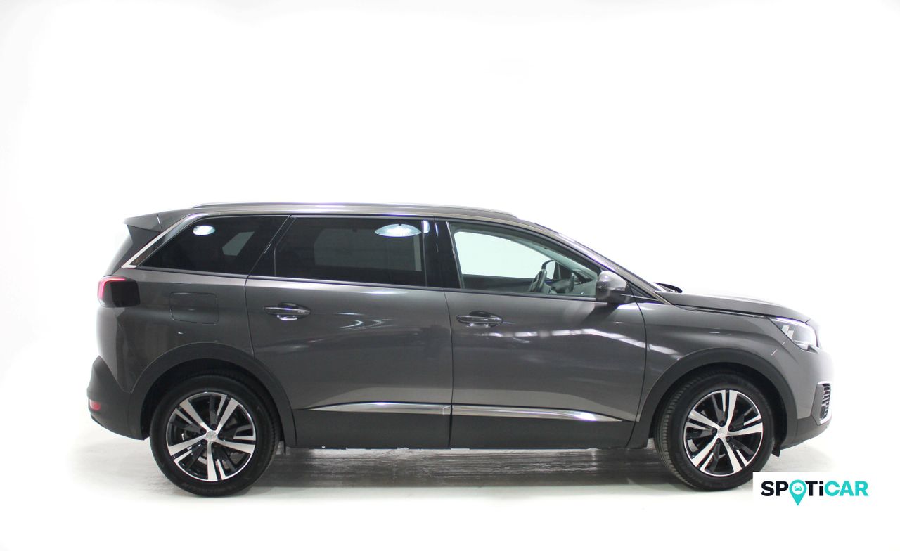 Foto Peugeot 5008 16