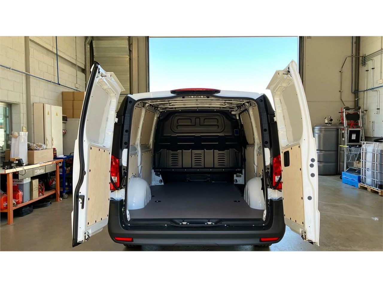 Foto Mercedes-Benz Vito 26