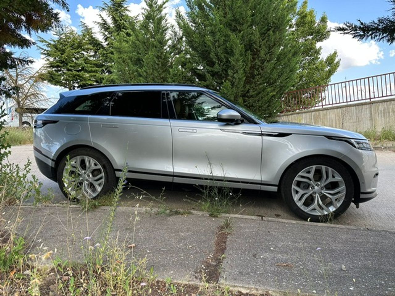 Foto Land-Rover Range Rover Velar 13