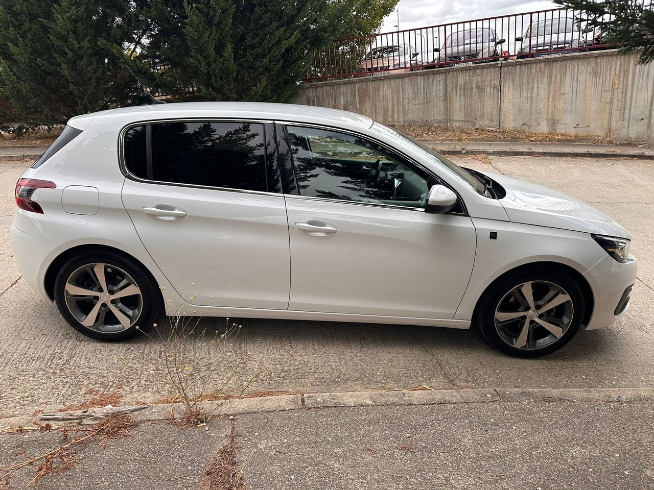 Foto Peugeot 308 8