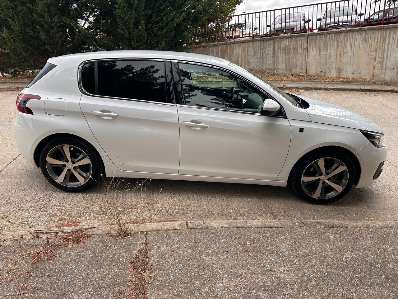 Foto Peugeot 308 12