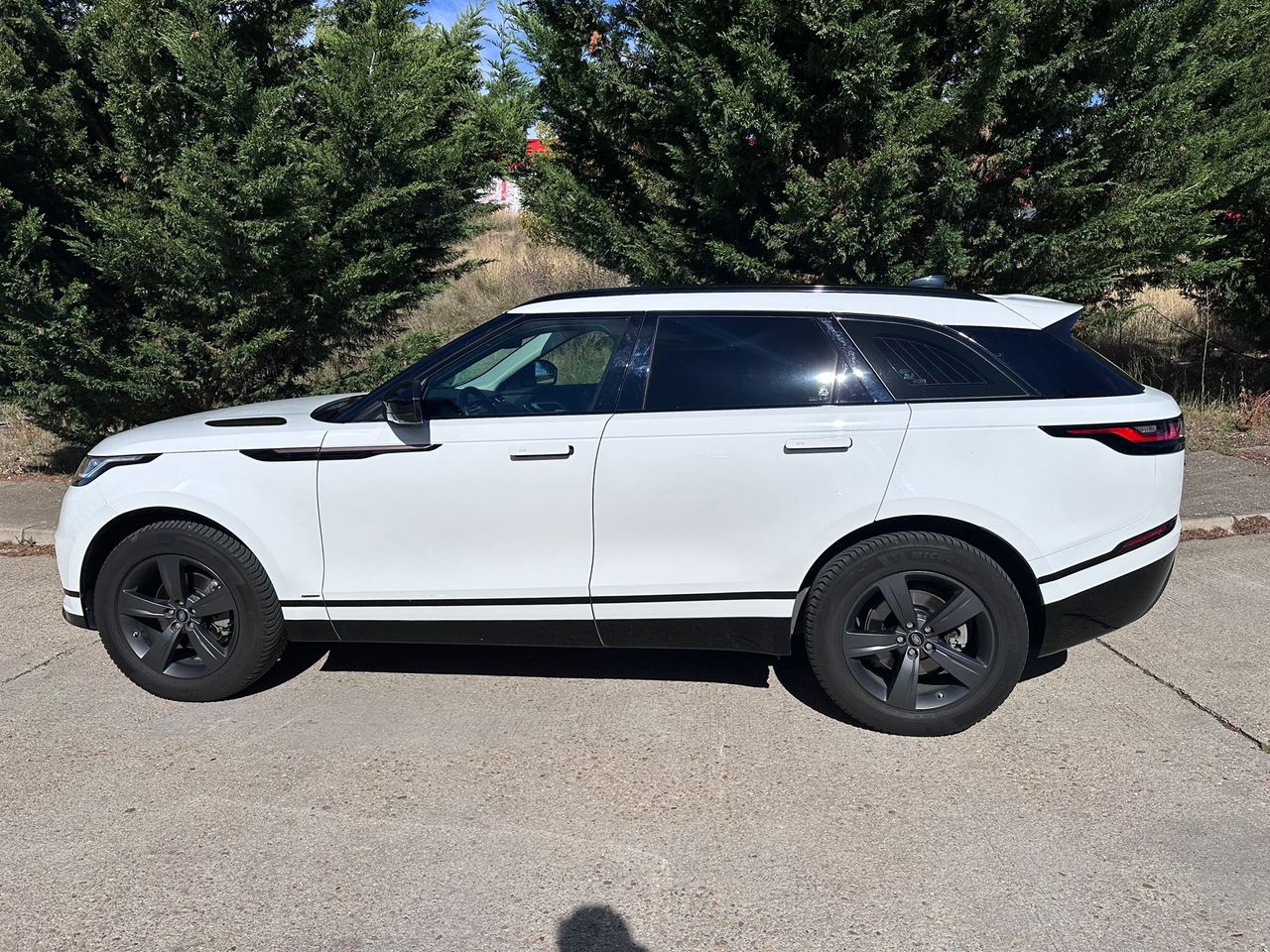 Foto Land-Rover Range Rover Velar 17