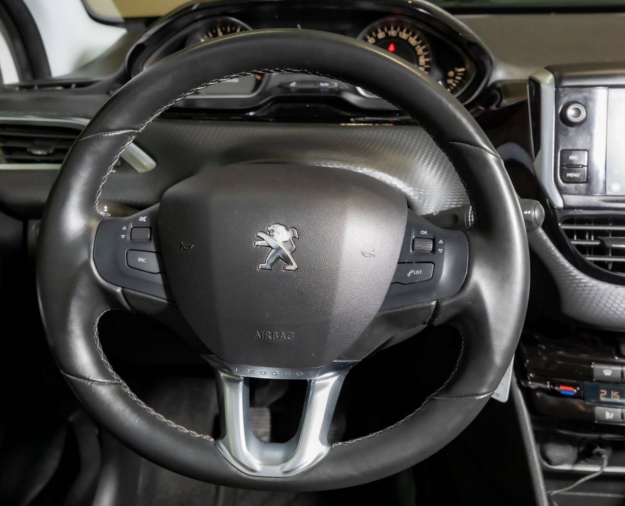 Foto Peugeot 208 33