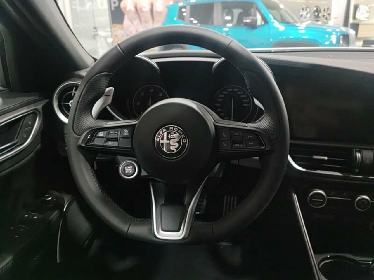 Foto Alfa Romeo Giulia 16