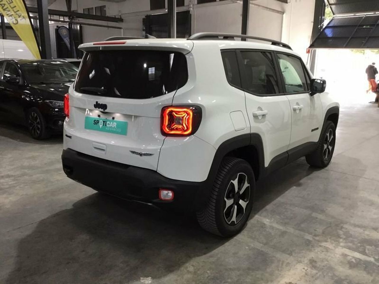 Foto Jeep Renegade 4