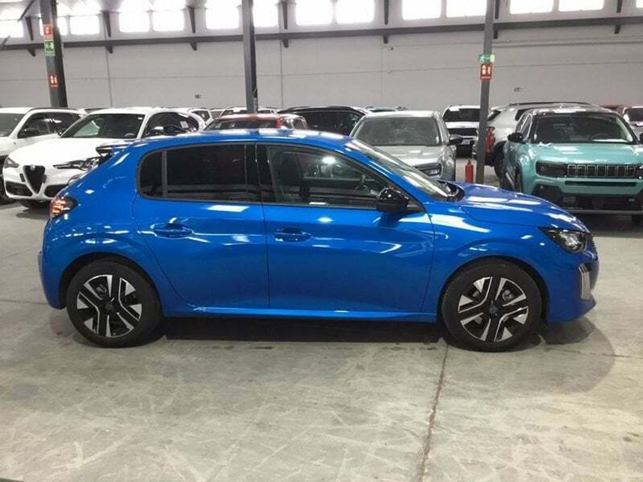 Foto Peugeot 208 6