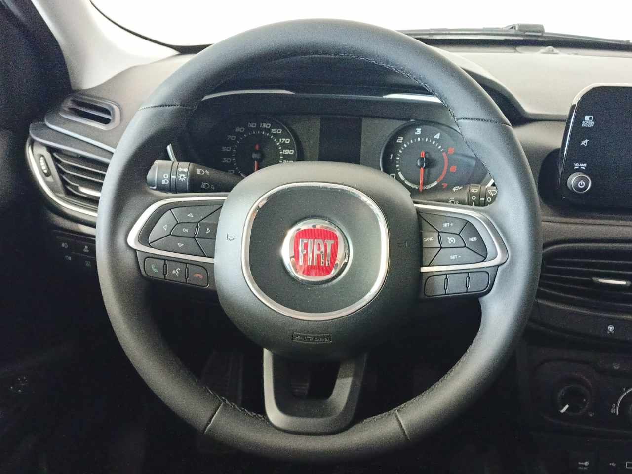 Foto Fiat Tipo 12